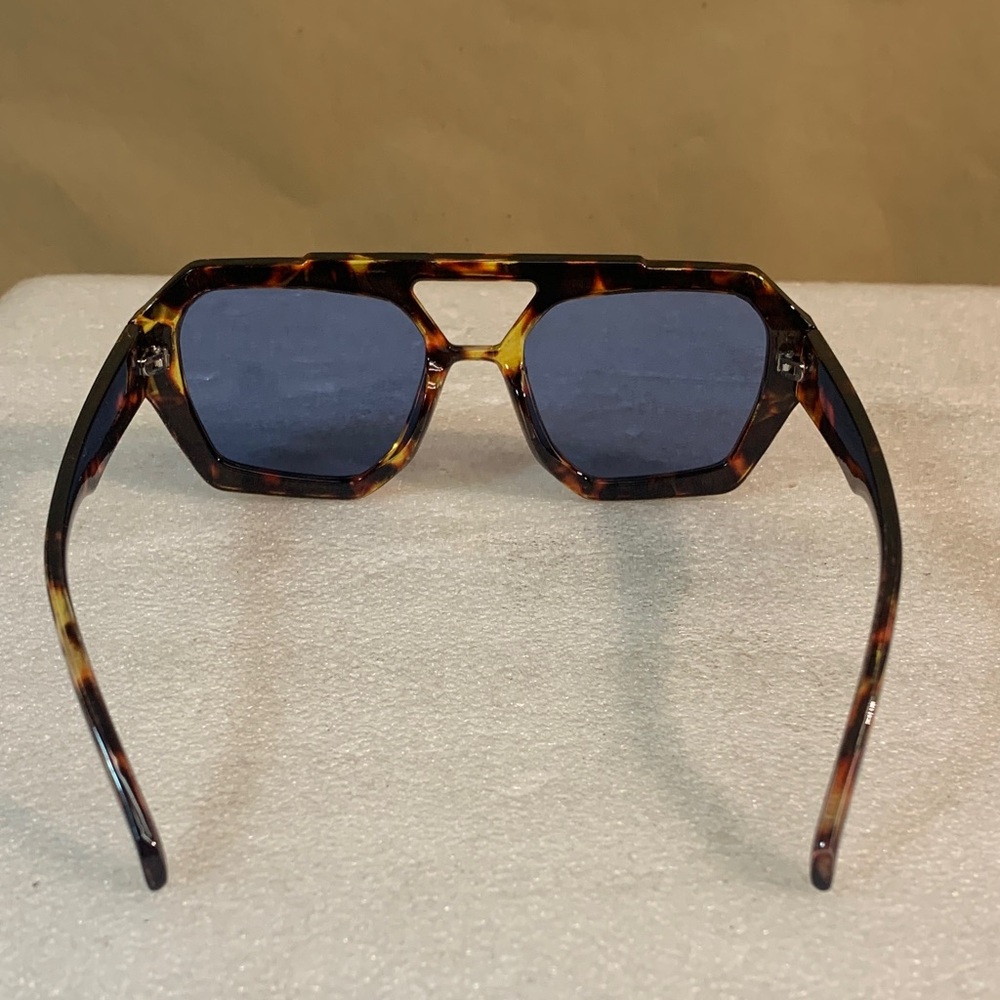 Tortoise Shell Sunglasses with Blue Lenses - Picture 4 of 6